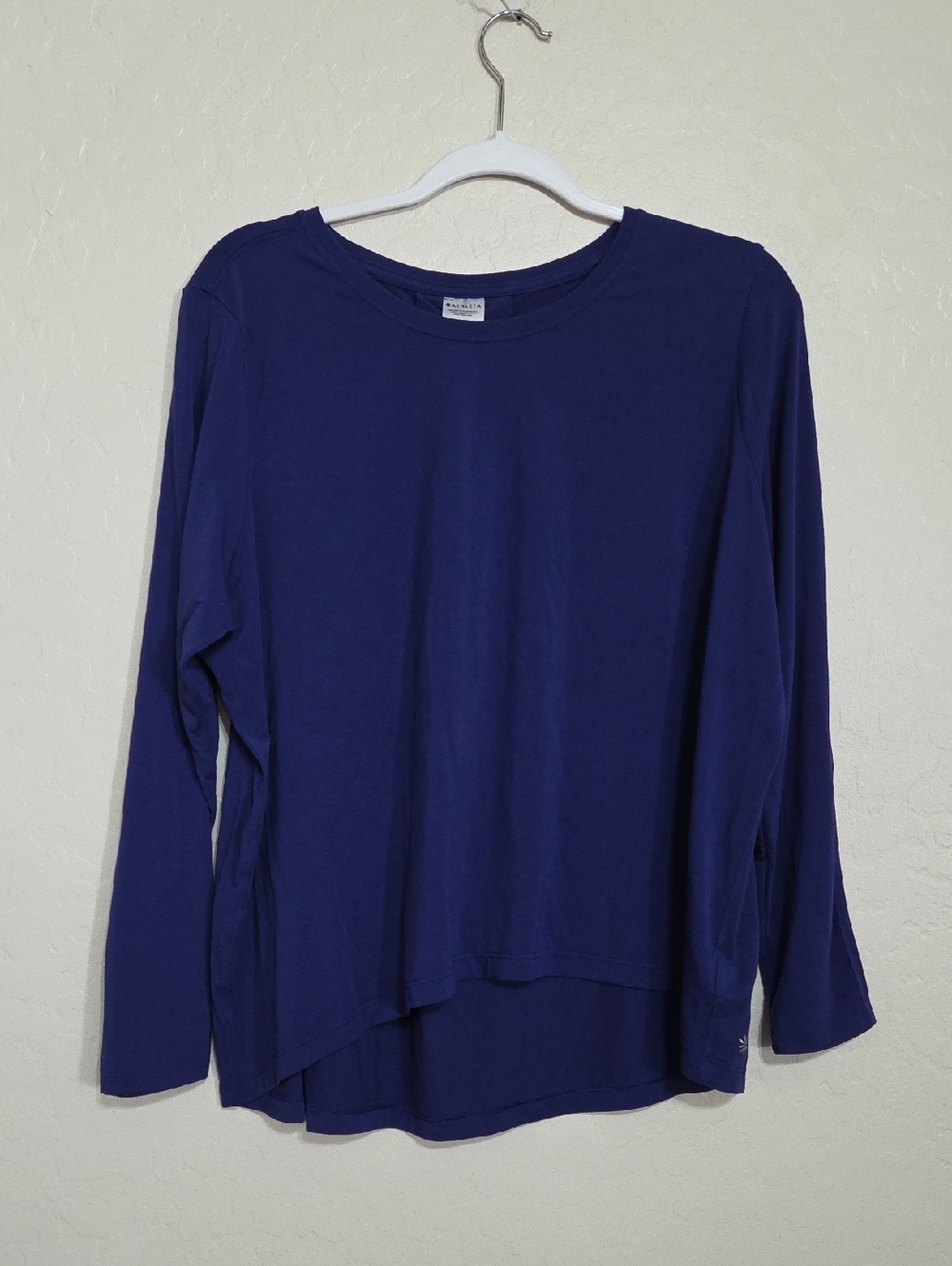 Athleta Deep Blue Long Sleeve Crewneck Top
